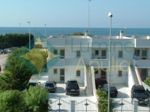 1469rosa-fronte-mare-1