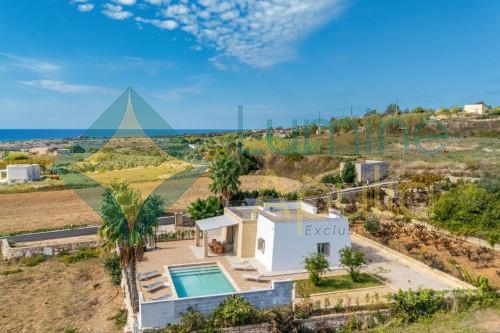 5879492173470829470_121